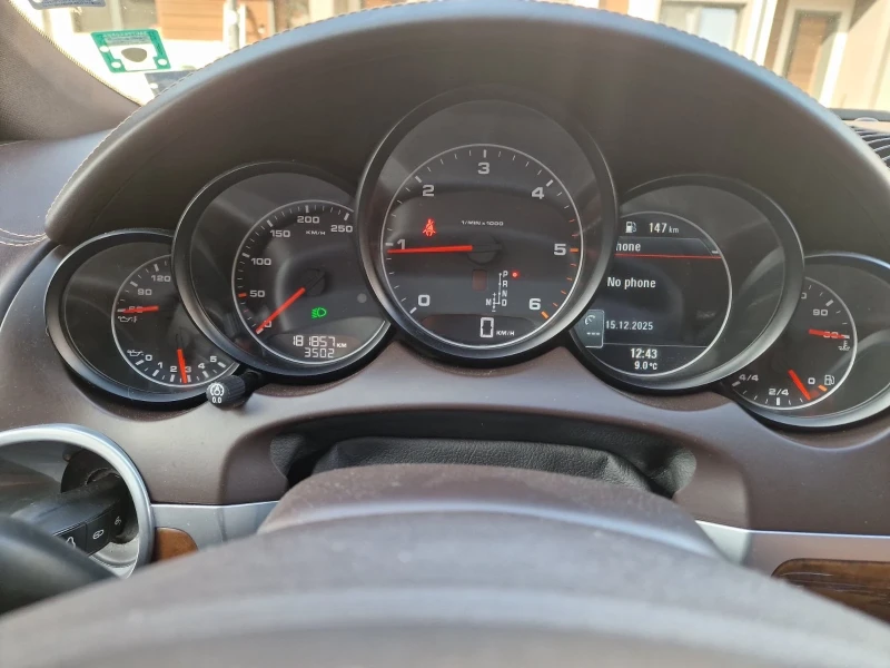Porsche Cayenne, снимка 15 - Автомобили и джипове - 52921212
