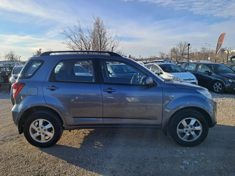 Daihatsu Terios 1.5 AВТОМАТ, снимка 6 - Автомобили и джипове - 53153008