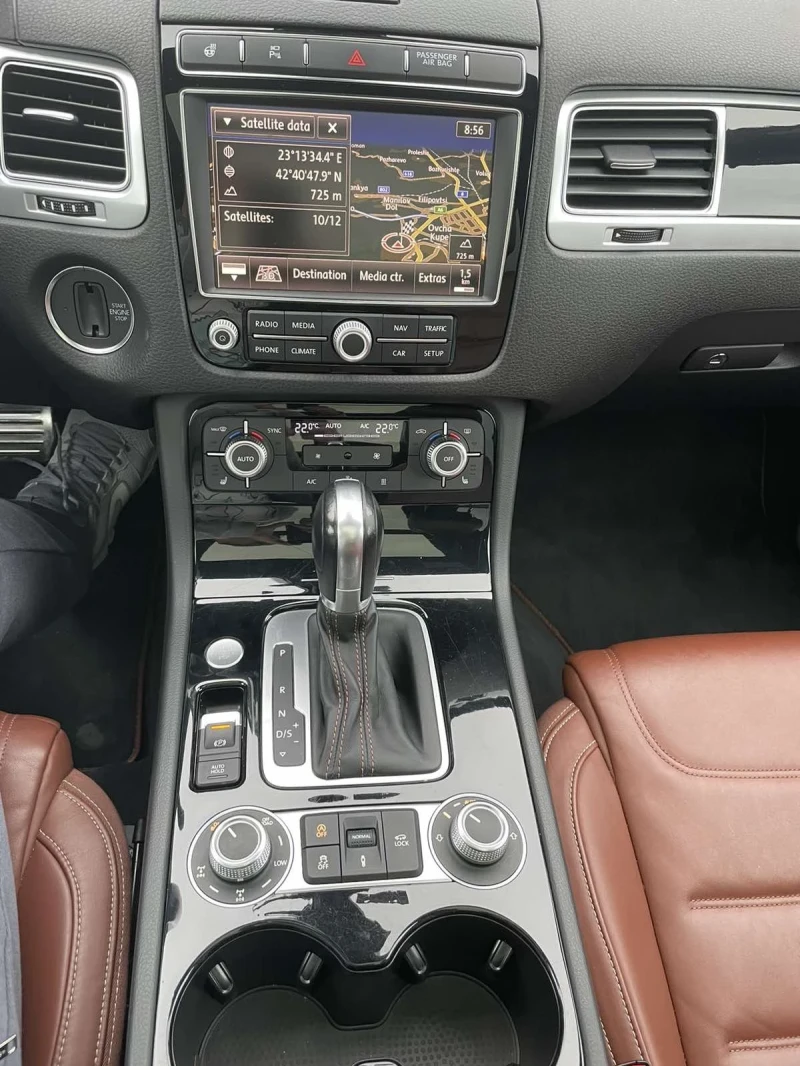 VW Touareg 3.0tdi 262к.с., снимка 4 - Автомобили и джипове - 53589579