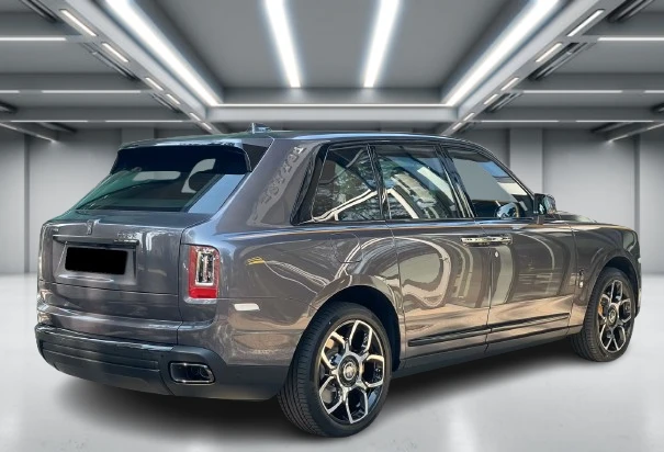 Rolls-Royce Cullinan Black Badge = NEW = Гаранция - изображение 3
