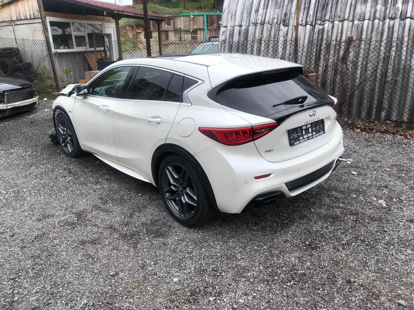 Infiniti Q30 2.2 d Q30S - изображение 3