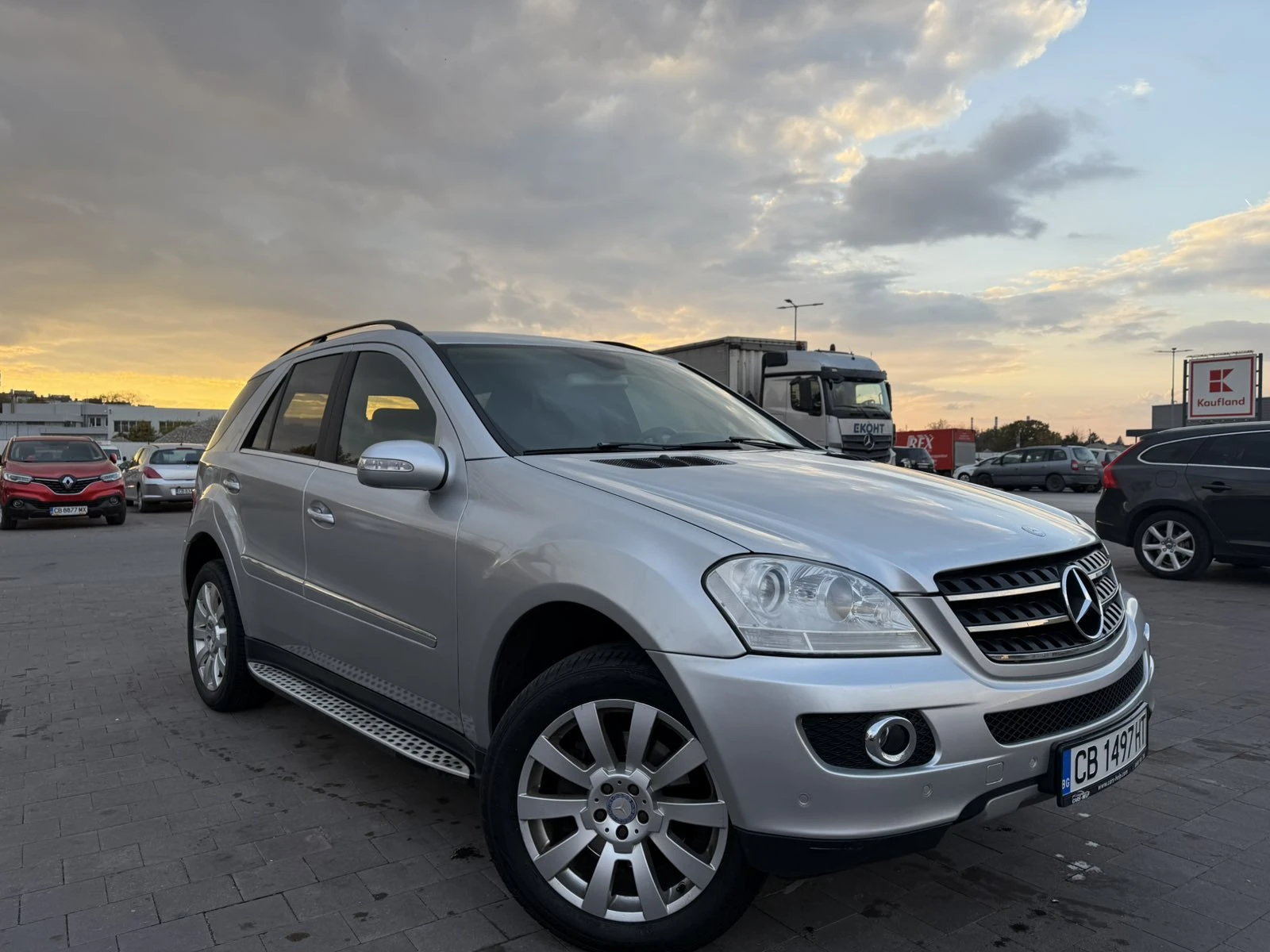 Mercedes-Benz ML 320  - изображение 5