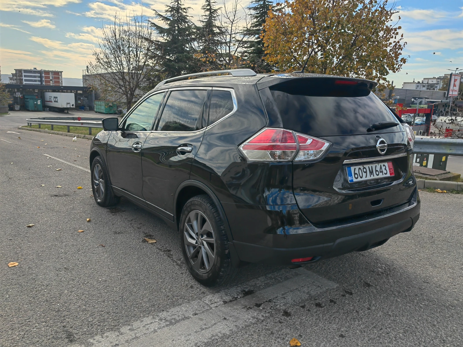 Nissan Rogue 4х4 platinum - изображение 4