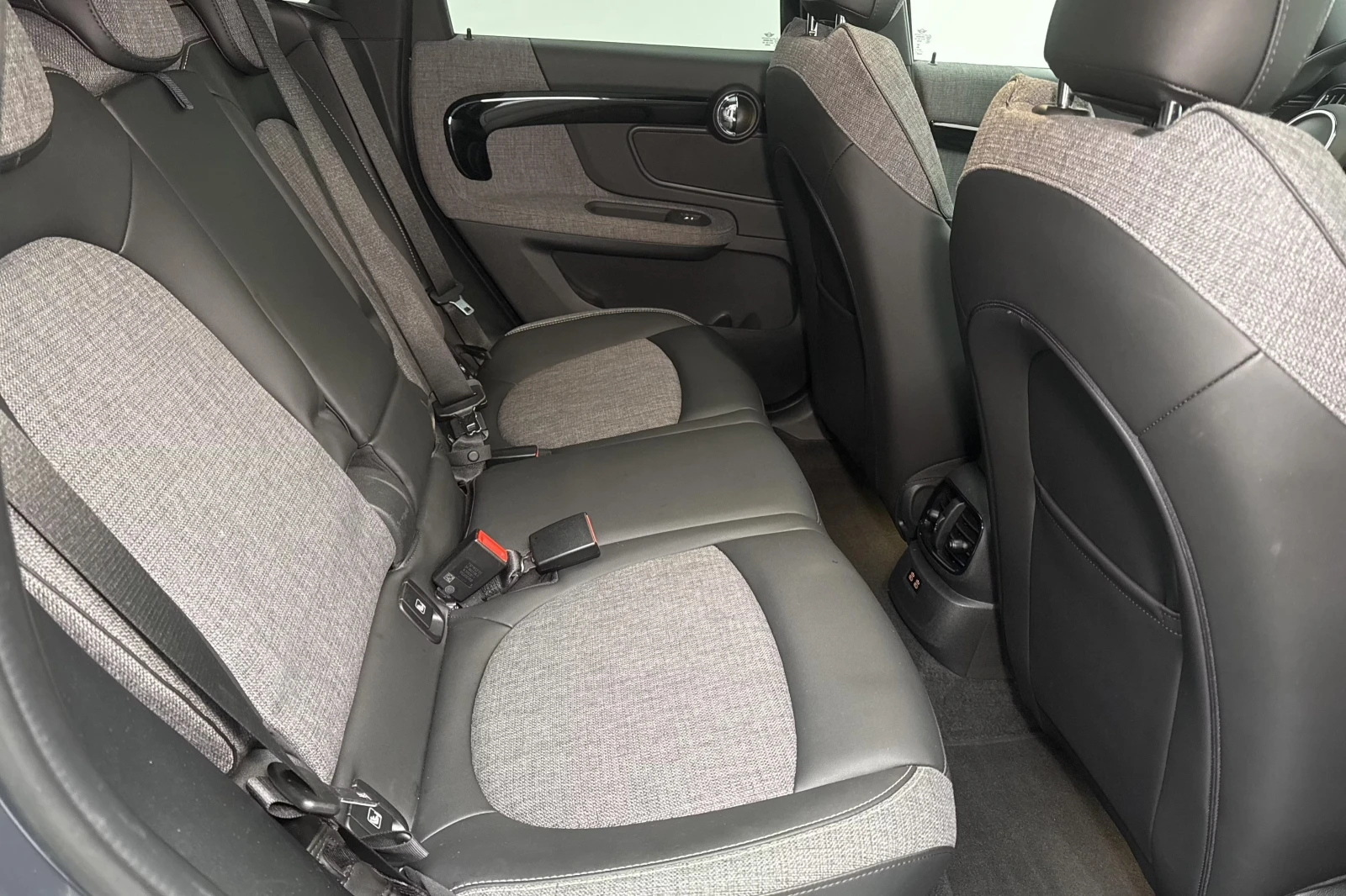 Mini Countryman ALL4 SE 224к.с * Панорама*  - изображение 8