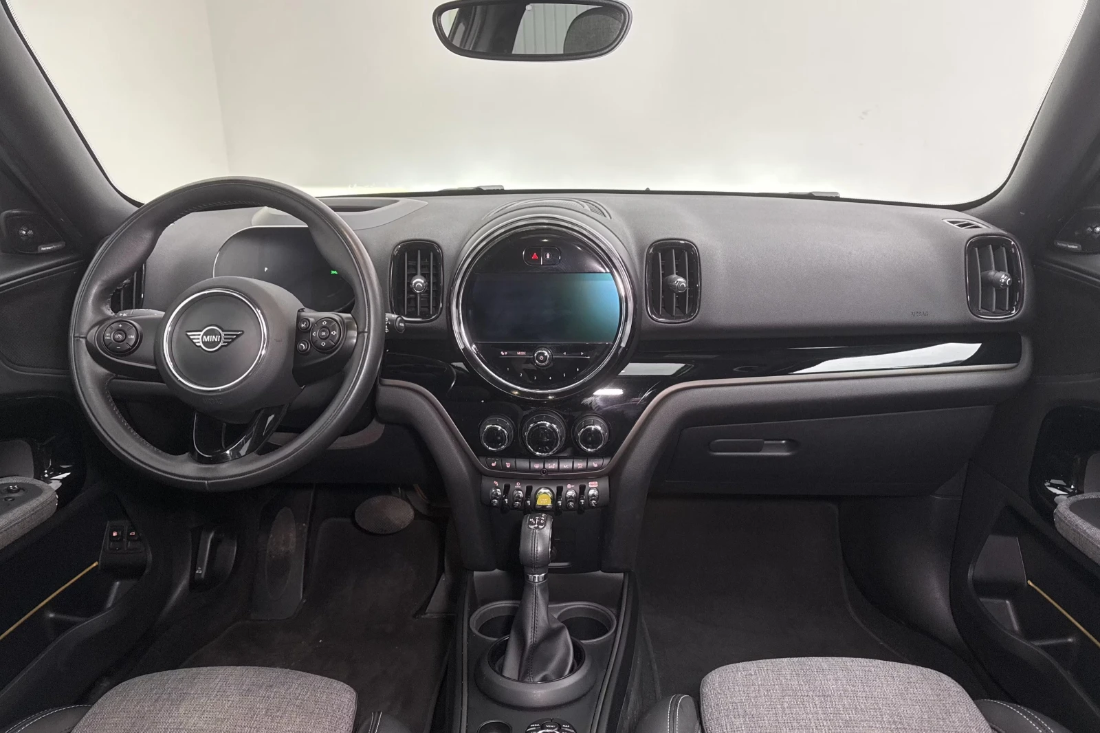Mini Countryman ALL4 SE 224к.с * Панорама*  - изображение 6