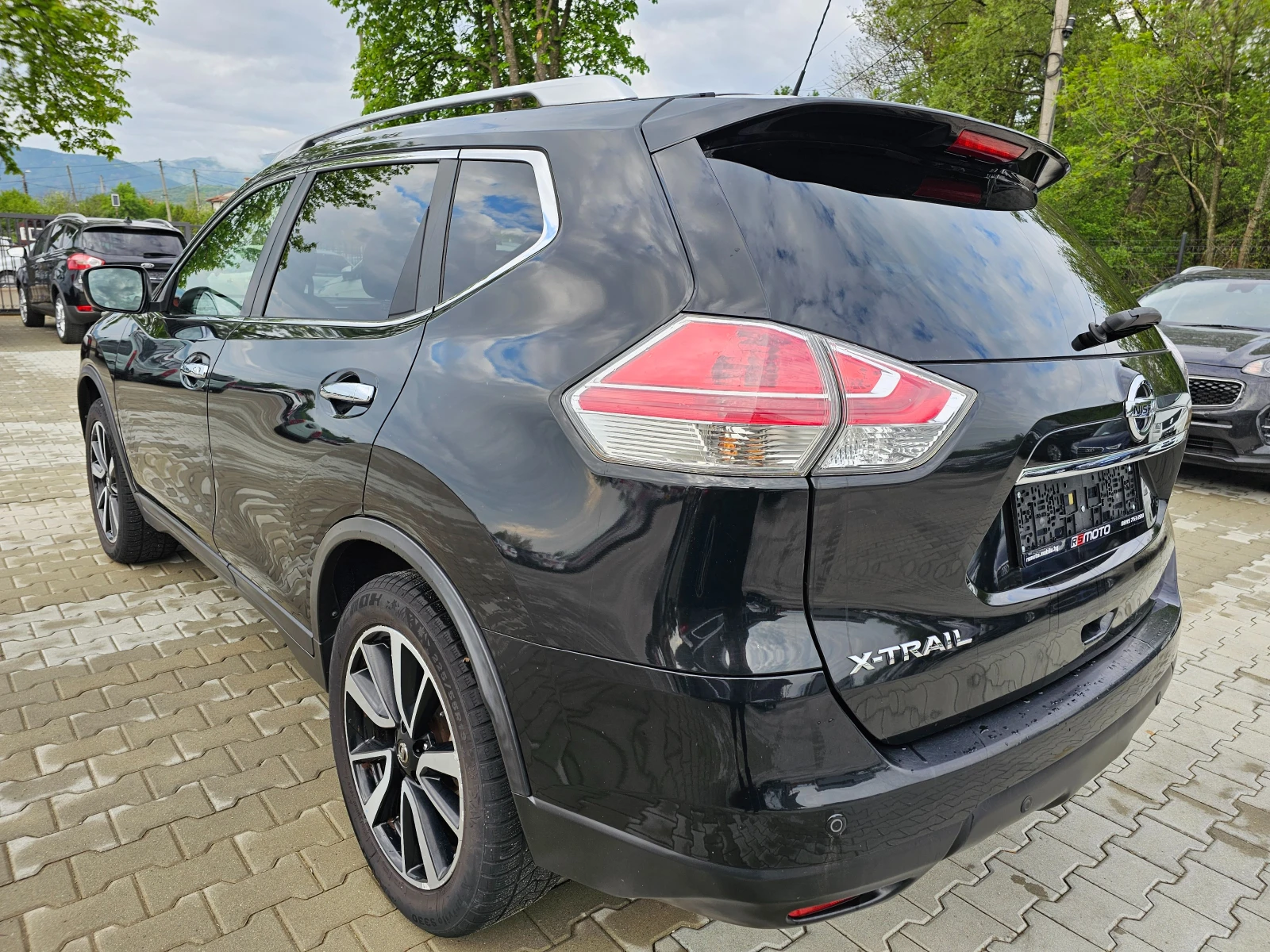 Nissan X-trail 1.6D, Tekna, Камера 360, Нави, Keyless! - изображение 4