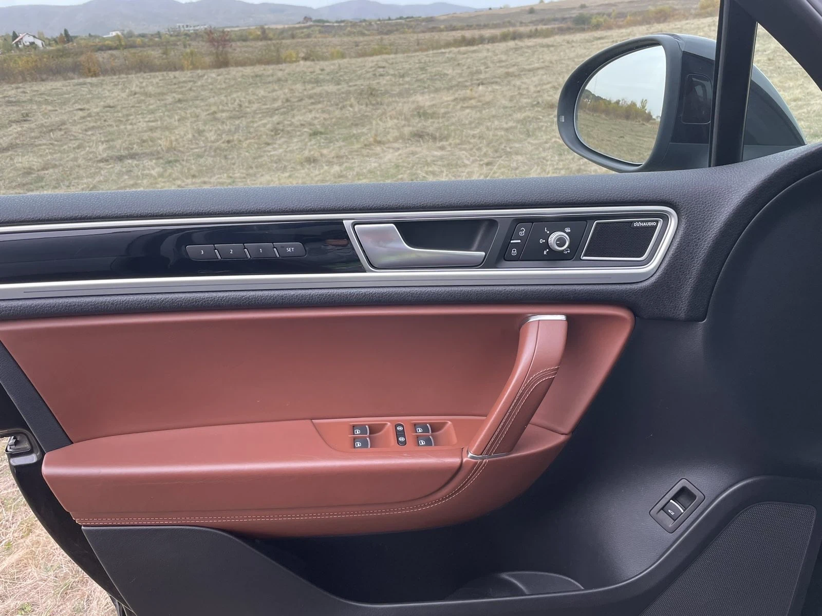 VW Touareg 3.0tdi 262к.с. - изображение 8