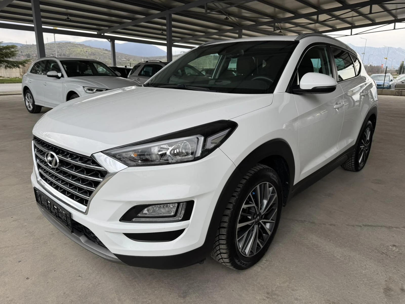 Hyundai Tucson CRDI* 136ps* 4x4* НАВИ* КАМЕРА* Keyless