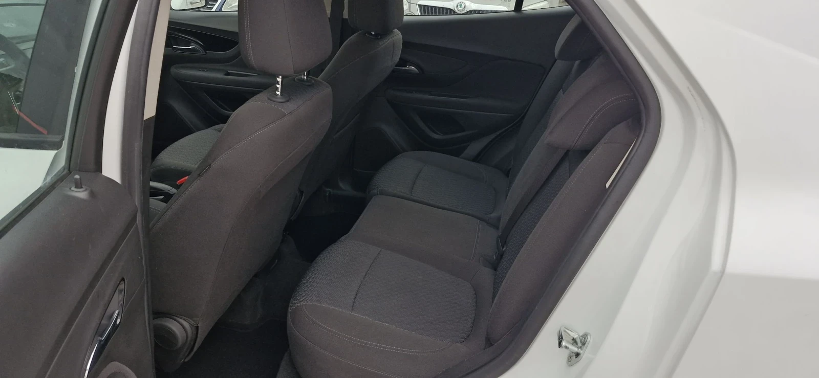 Opel Mokka 1.6i 115hp 99000km!!!, снимка 13 - Автомобили и джипове - 54033481