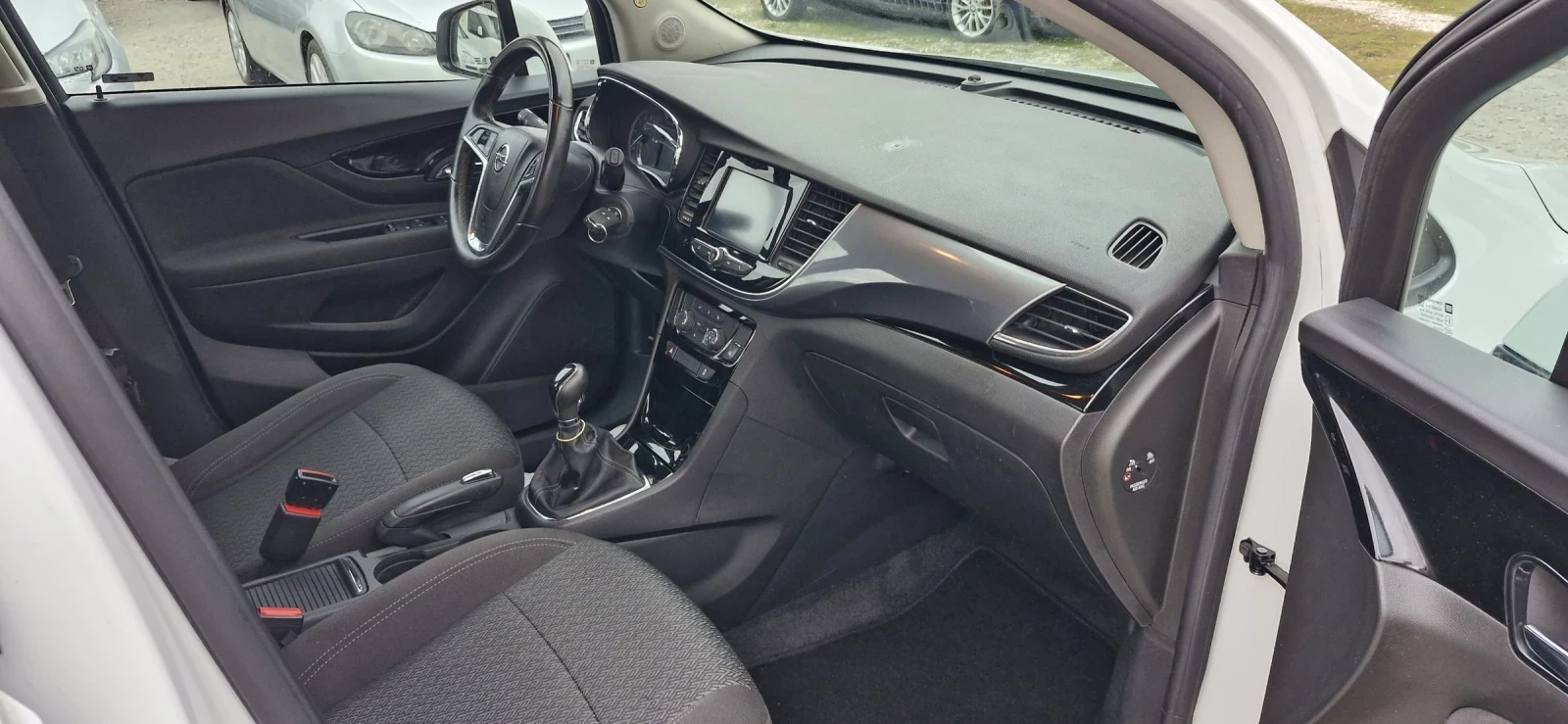 Opel Mokka 1.6i 115hp 99000km!!!, снимка 11 - Автомобили и джипове - 54033481