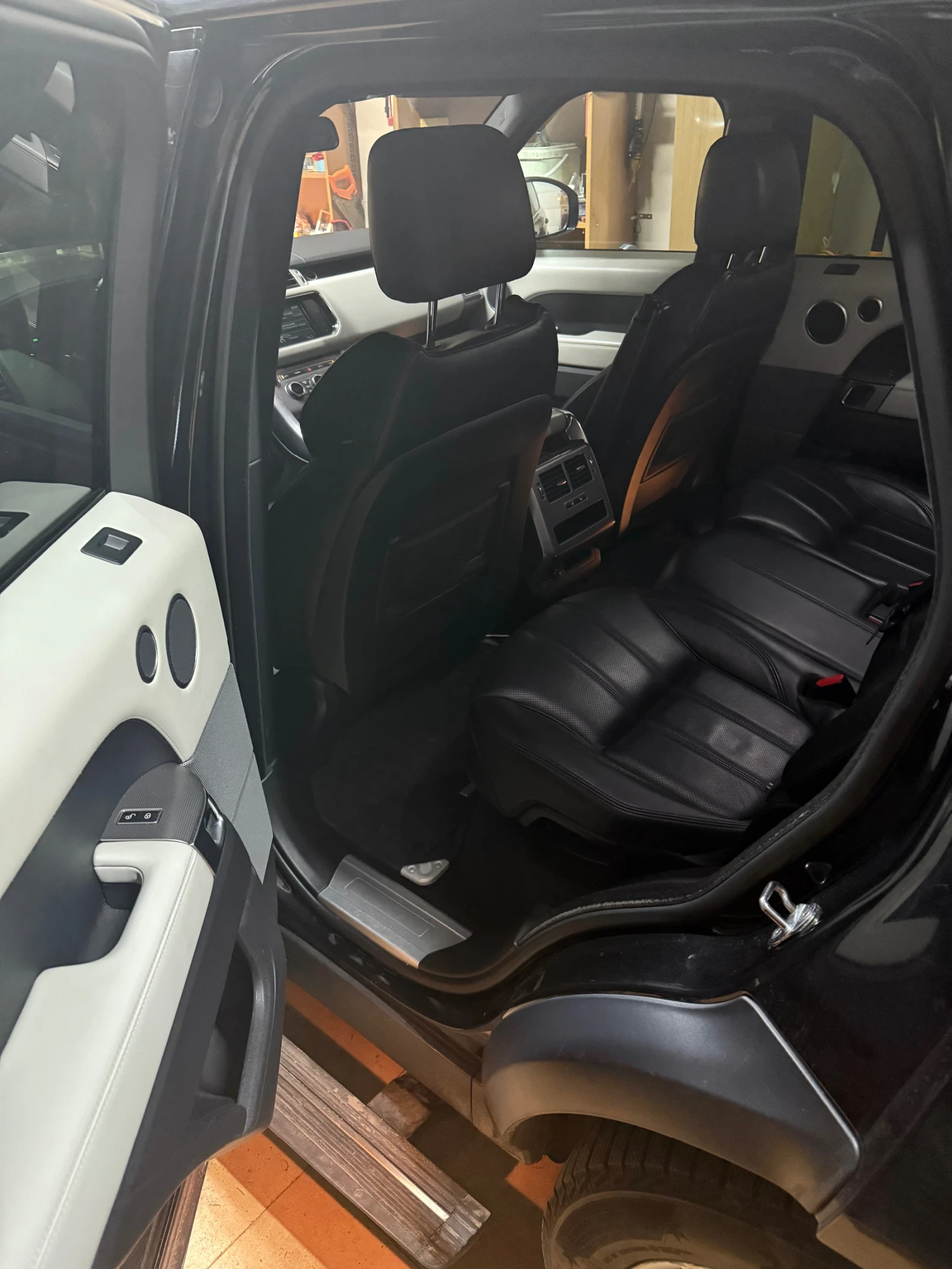 Land Rover Range Rover Sport 3.0 HSE SDV6, снимка 10 - Автомобили и джипове - 54128003