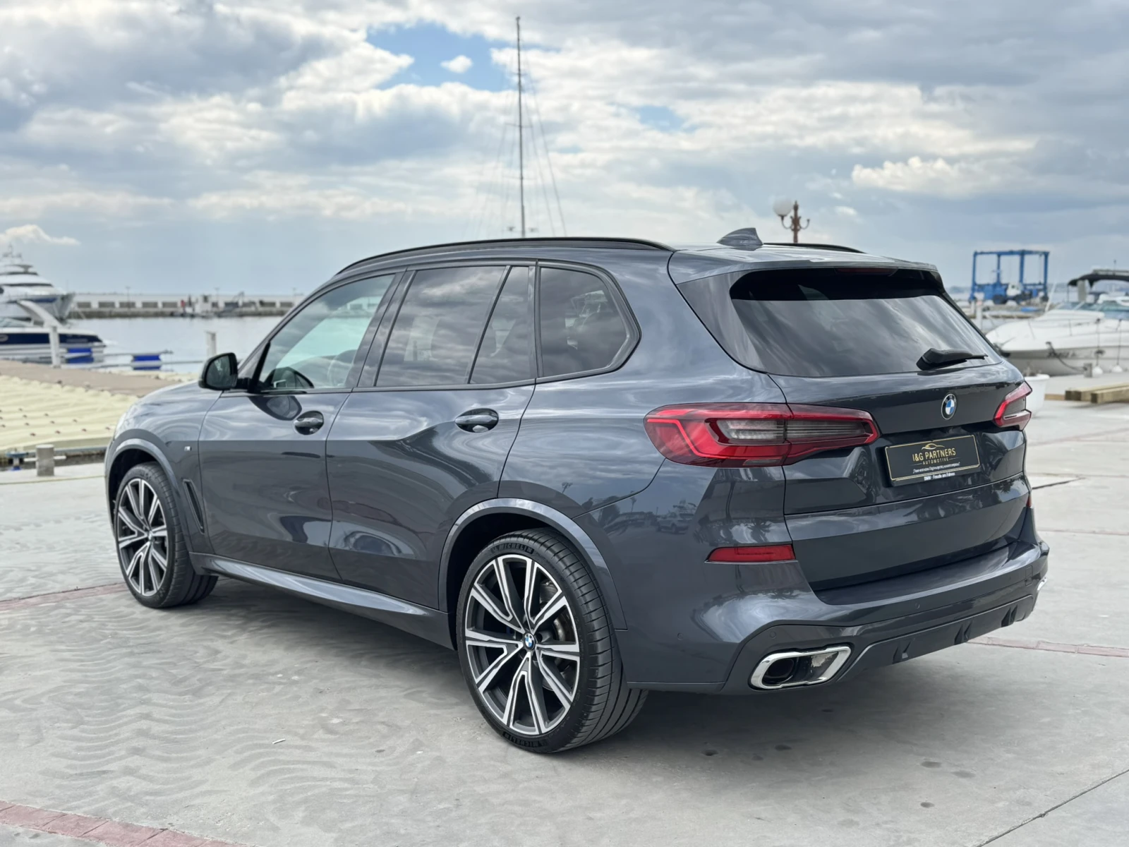 BMW X5 40i xDrive M-Power Individual, снимка 6 - Автомобили и джипове - 54245742