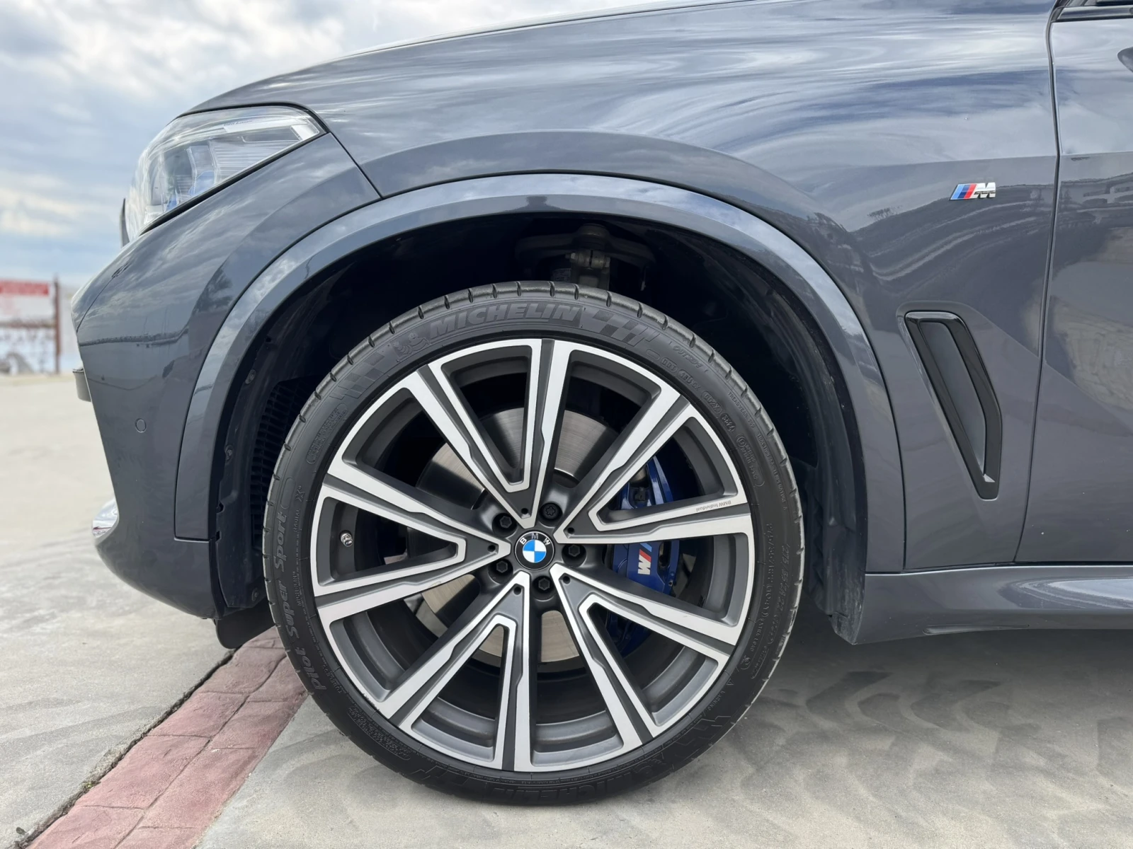 BMW X5 40i xDrive M-Power Individual, снимка 7 - Автомобили и джипове - 54245742