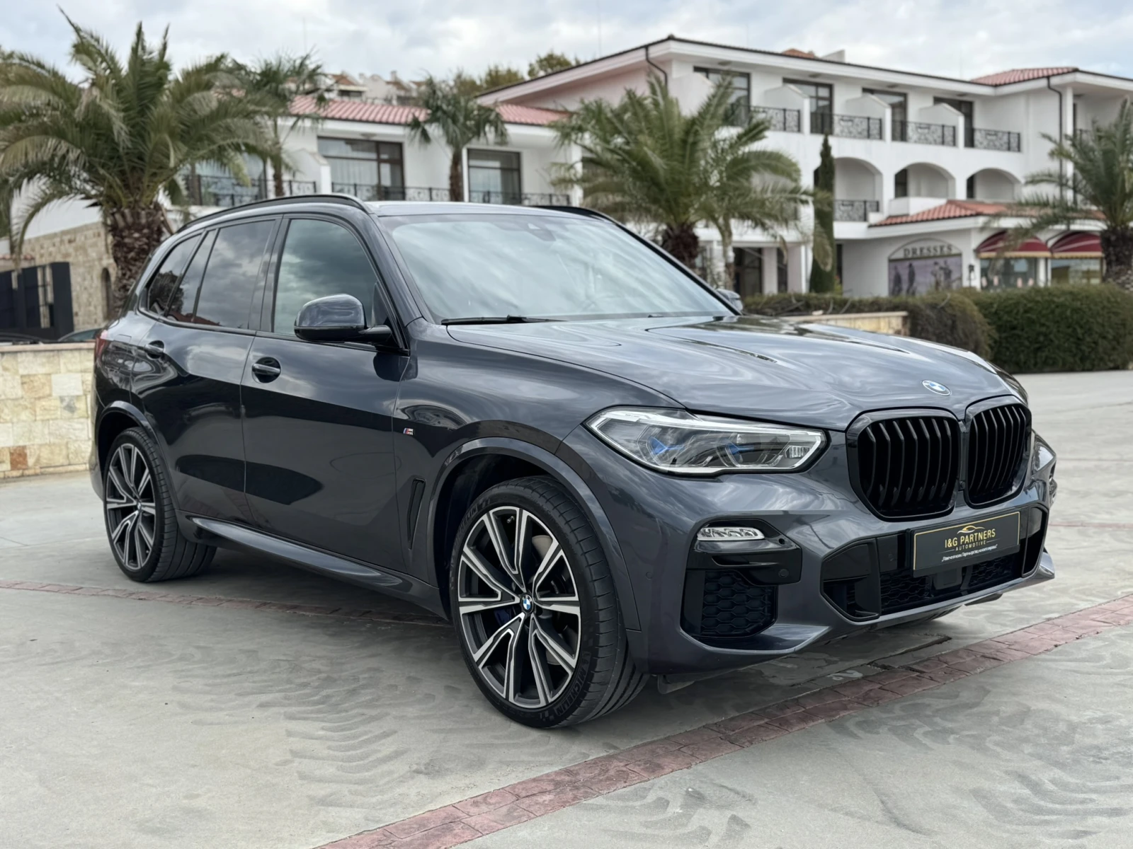BMW X5 40i xDrive M-Power Individual, снимка 4 - Автомобили и джипове - 54245742
