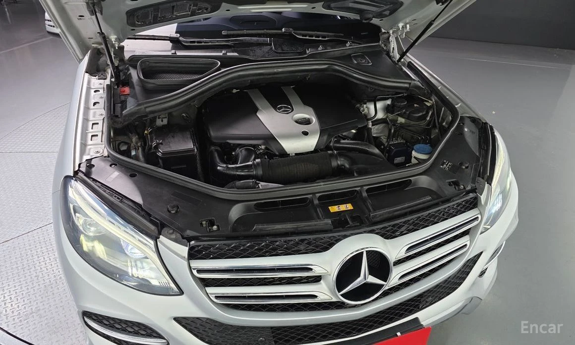 Mercedes-Benz GLE 250, снимка 6 - Автомобили и джипове - 54548458