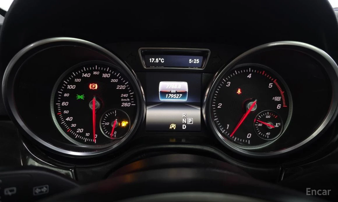 Mercedes-Benz GLE 250, снимка 8 - Автомобили и джипове - 54548458