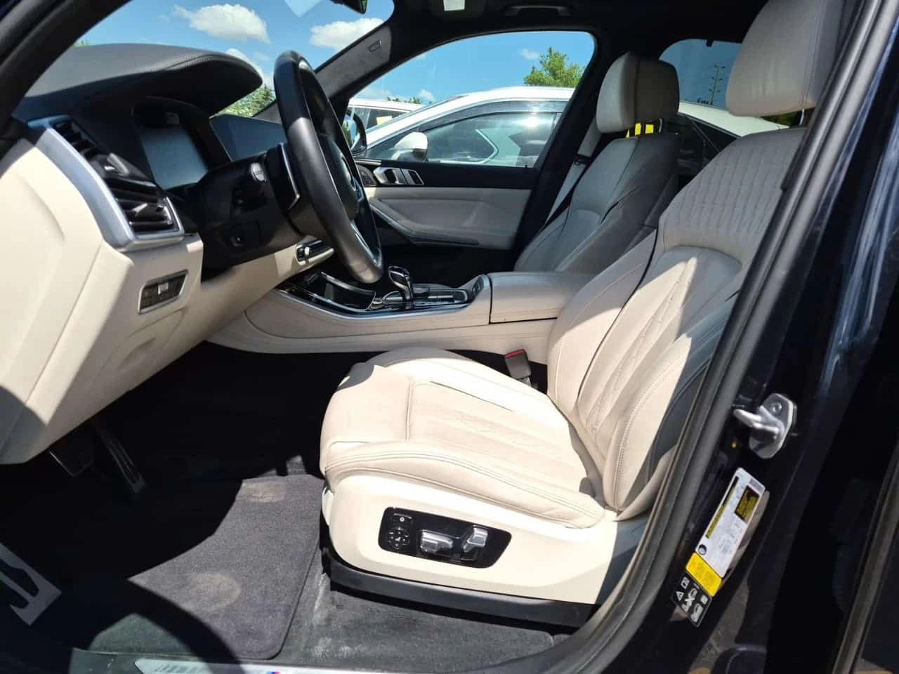 BMW X5 XDRIVE40I* DISTRONIC* ОБДУХВАНЕ* ЛАЗЕР* SKY LOUNGE, снимка 5 - Автомобили и джипове - 54755718