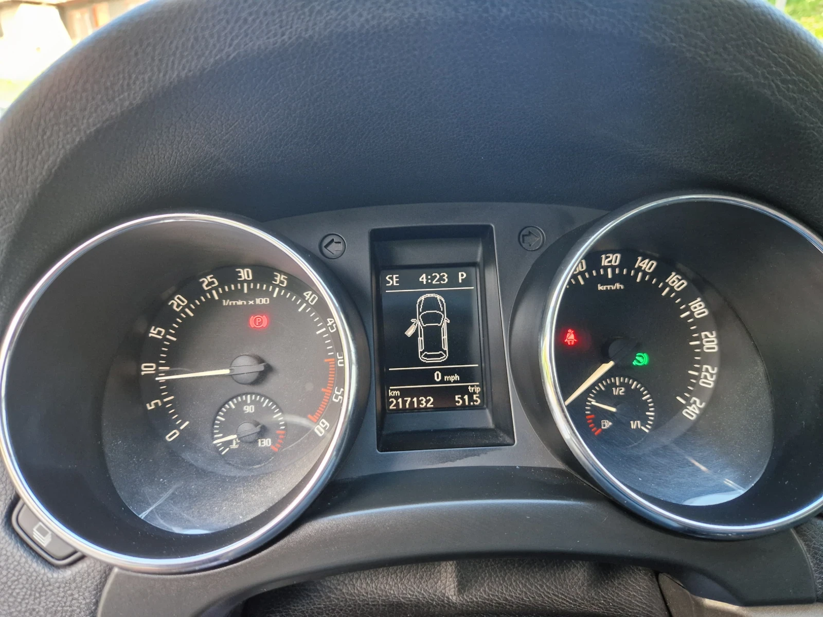 Skoda Yeti 2.0TDi 4Motion DSG(6), снимка 17 - Автомобили и джипове - 54961894