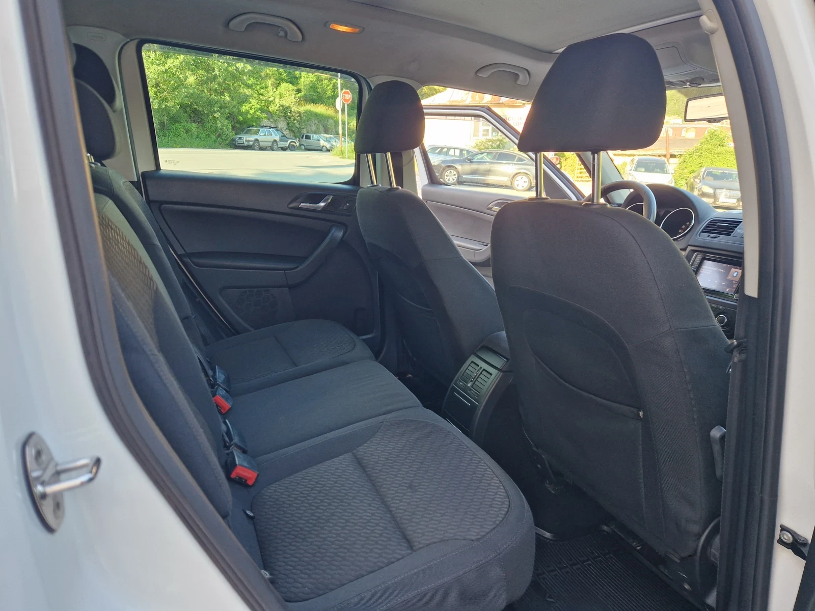 Skoda Yeti 2.0TDi 4Motion DSG(6), снимка 12 - Автомобили и джипове - 54961894