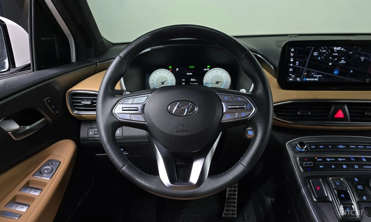 Hyundai Santa fe 2.5T* CALLIPGRAPHY* DISTRONIC* HEAD-UP* ОБДУХВАНЕ, снимка 10 - Автомобили и джипове - 55029650