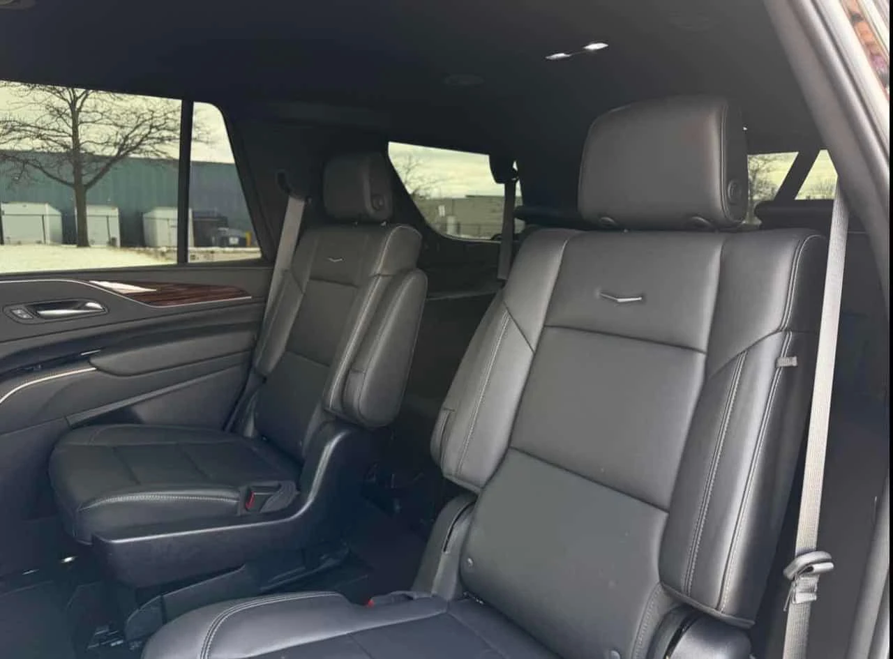 Cadillac Escalade * 4WD Premium Luxury* АВТОКРЕДИТ БЕЗ ПЪРВОНАЧАЛНА*, снимка 13 - Автомобили и джипове - 55164238