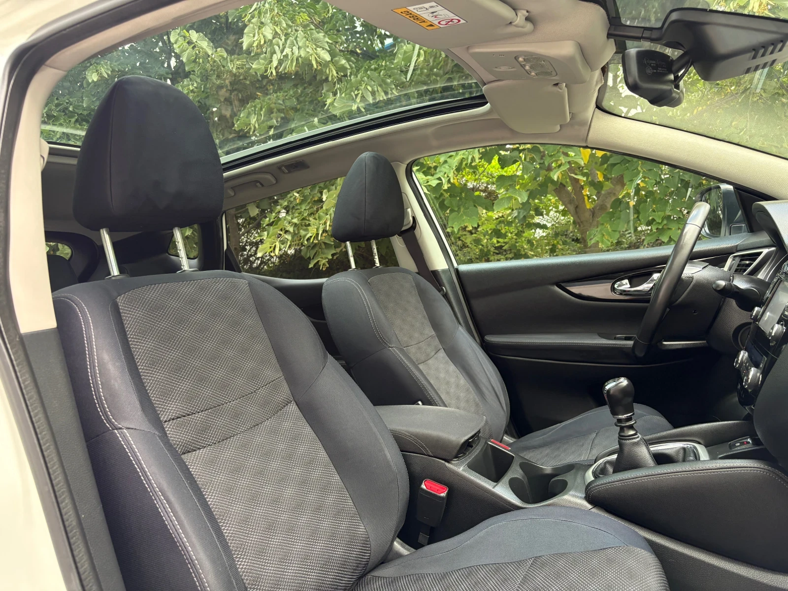 Nissan Qashqai 1.5 DCI NTEC KEYLESS-GO 360 CAMERA, снимка 13 - Автомобили и джипове - 55195676