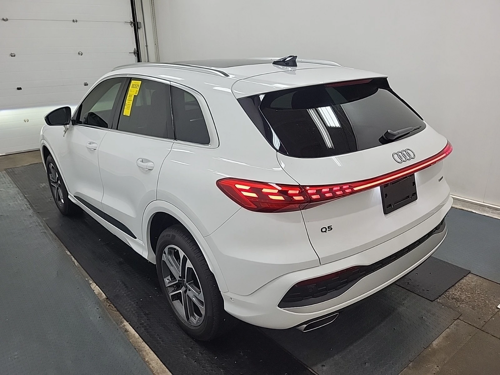 Audi Q5 QUATTRO * НОВА * ПАНОРАМА * HEAD UP * 2 КЛЮЧА * , снимка 6 - Автомобили и джипове - 55467850