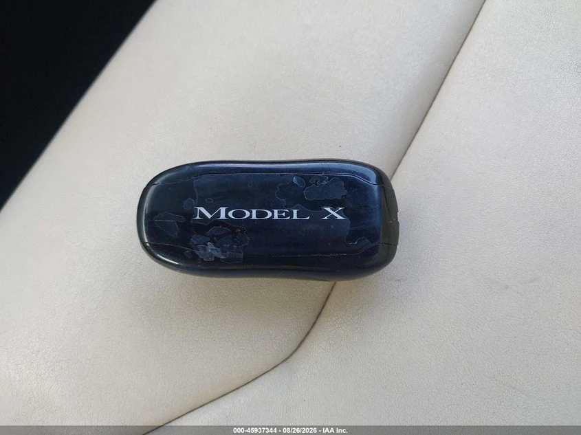 Tesla Model X Long Range, снимка 11 - Автомобили и джипове - 55893564