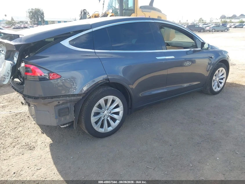 Tesla Model X Long Range, снимка 4 - Автомобили и джипове - 55893564