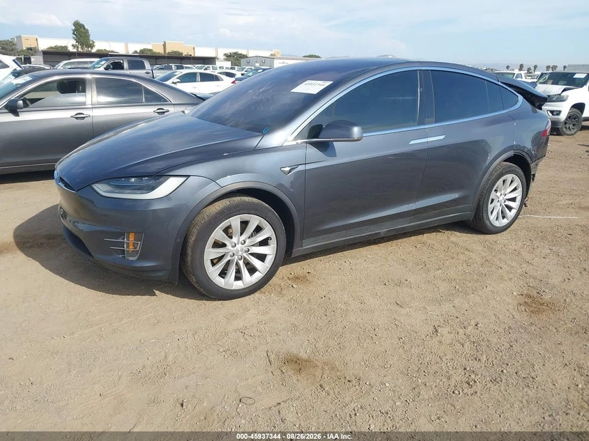 Tesla Model X Long Range, снимка 2 - Автомобили и джипове - 55893564
