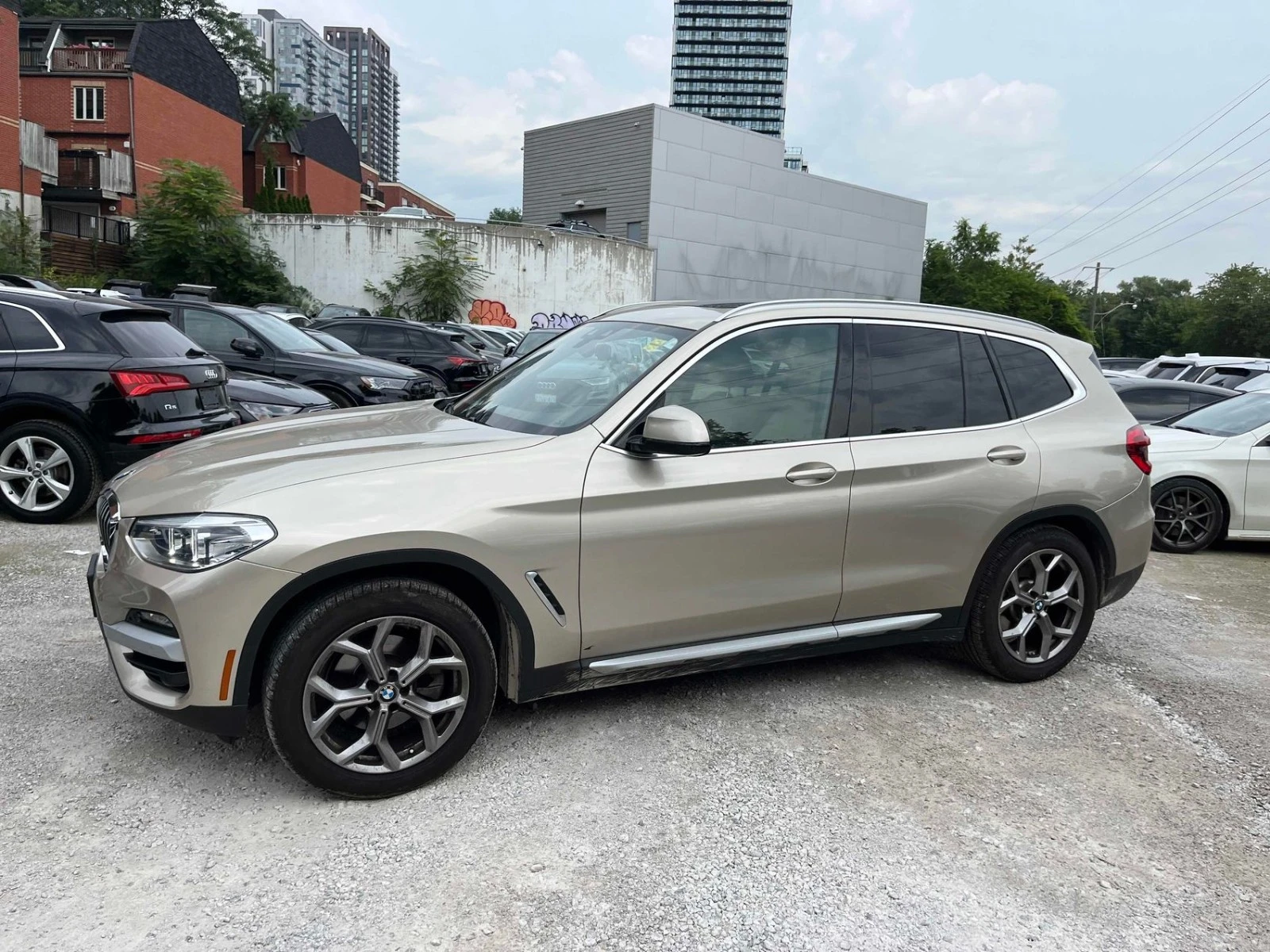 BMW X3 xDrive30i * АвтоКредит * (ЦЕНА ДО БГ), снимка 2 - Автомобили и джипове - 56282344