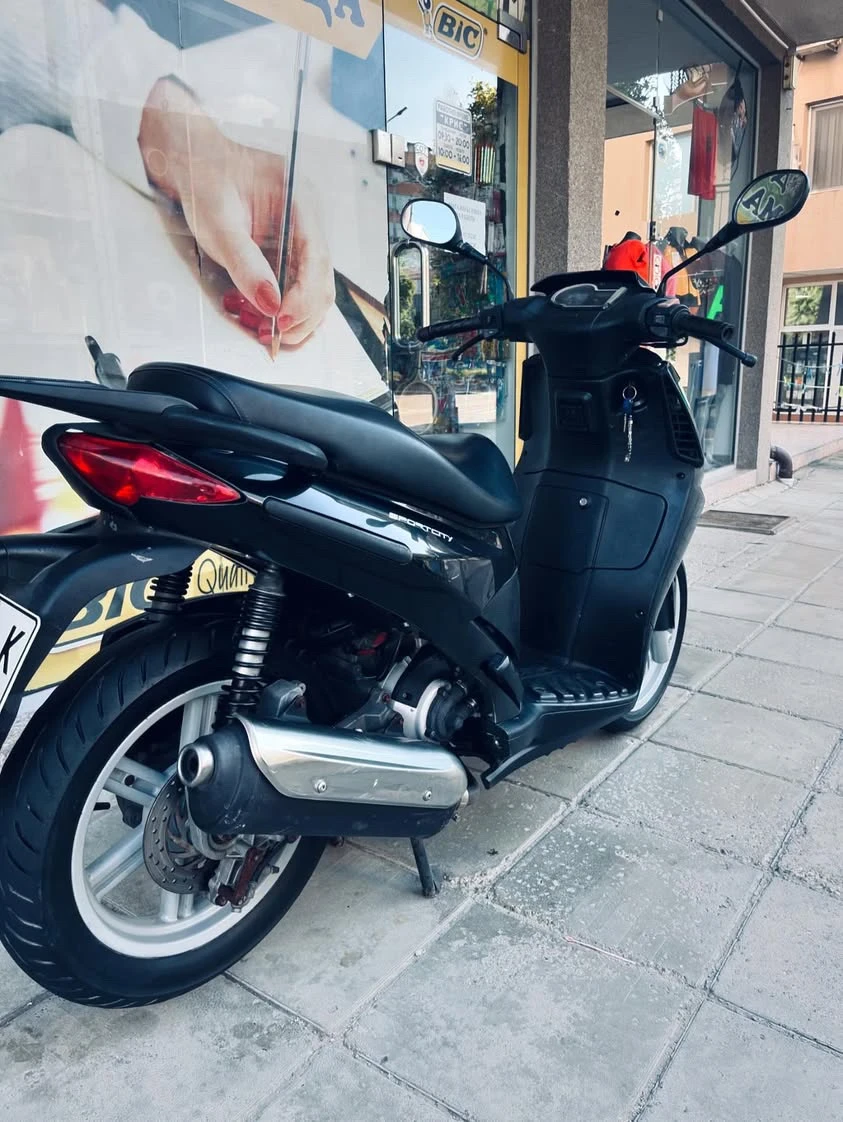 Aprilia 200  - изображение 3