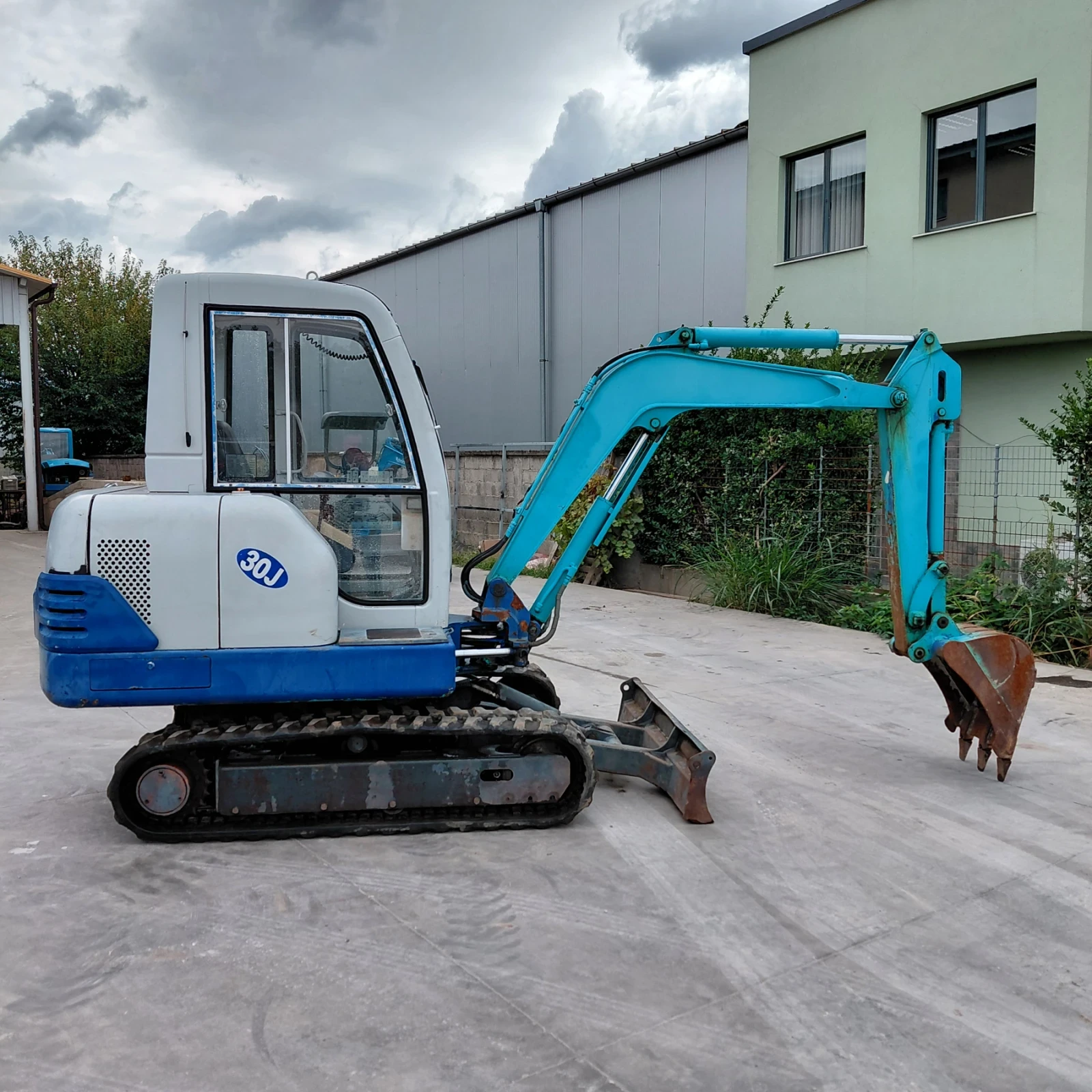 Багер Hitachi IHI 30J * ПРОМОЦИЯ * , снимка 6 - Индустриална техника - 54775730