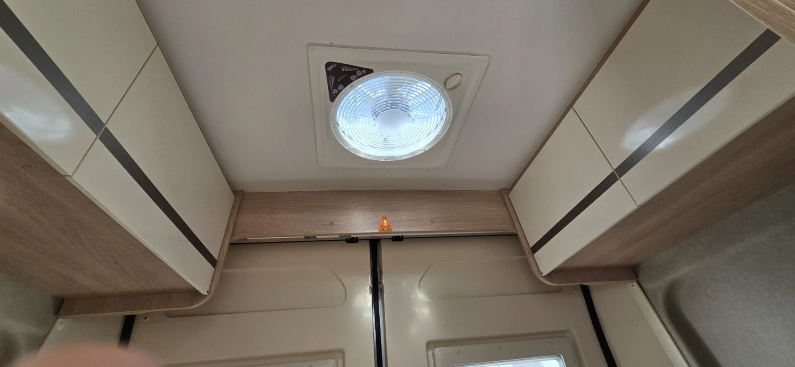 Кемпер Giottiline Giottivan 54T, снимка 8 - Каравани и кемпери - 53747460