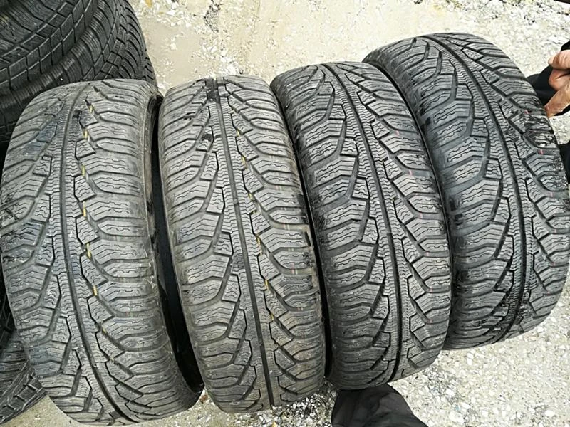 Гуми Зимни 205/60R16, снимка 2 - Гуми и джанти - 23637417