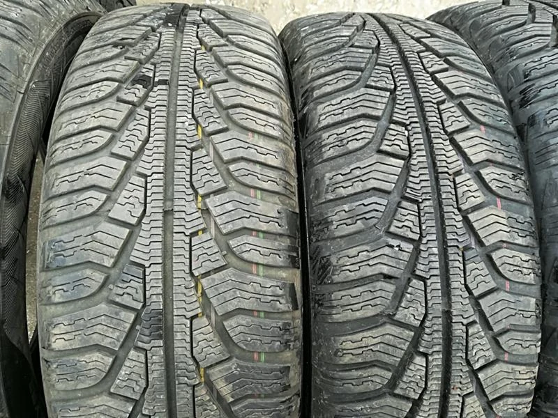 Гуми Зимни 205/60R16, снимка 3 - Гуми и джанти - 23637417