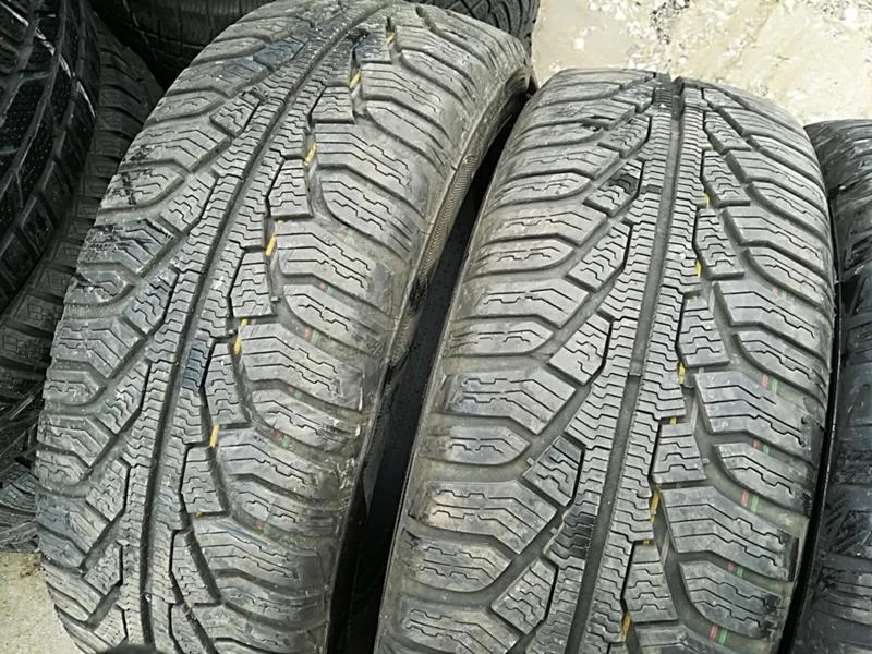 Гуми Зимни 205/60R16, снимка 4 - Гуми и джанти - 23637417