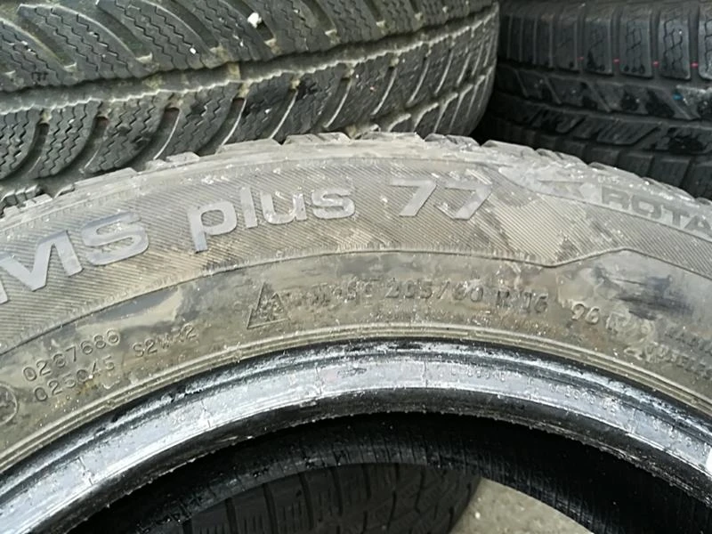 Гуми Зимни 205/60R16, снимка 7 - Гуми и джанти - 23637417