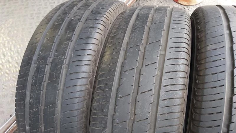 Гуми Летни 235/65R16, снимка 3 - Гуми и джанти - 28165925