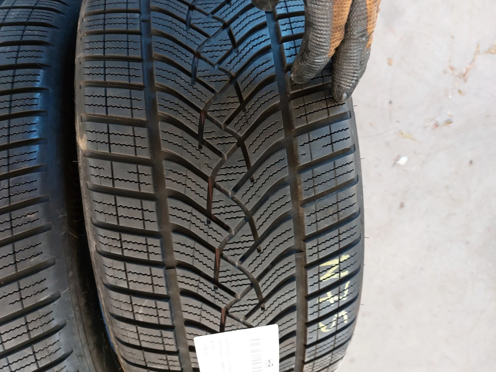  245/45R18 | Mobile.bg   3