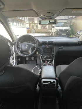 Mercedes-Benz C 220, снимка 9