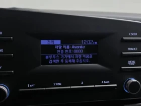 Hyundai Elantra, снимка 14