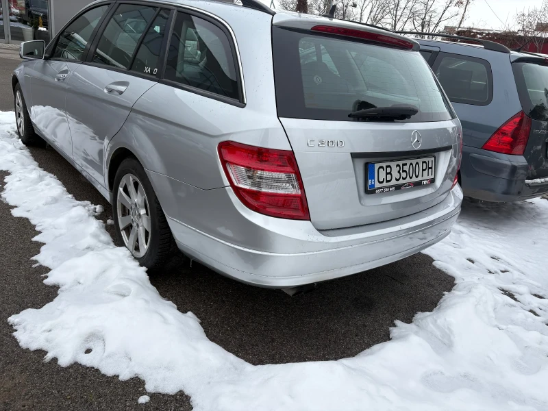 Mercedes-Benz C 200, снимка 2 - Автомобили и джипове - 49505312