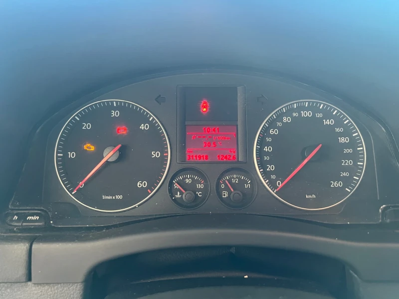 VW Golf Plus 1.9TDI, снимка 11 - Автомобили и джипове - 52645390