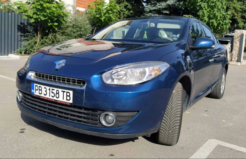 Renault Fluence 1.6 16v, снимка 2 - Автомобили и джипове - 51367083