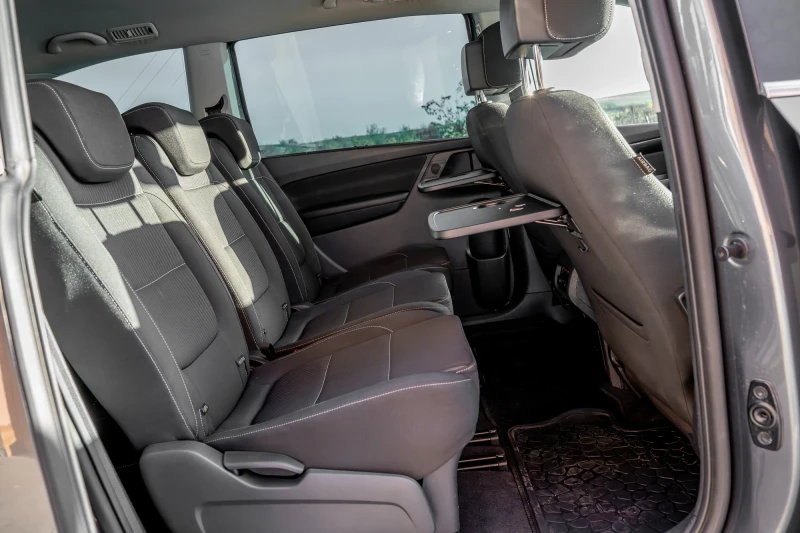 Seat Alhambra 2.0TDI-150, FACE LIFT, 7 МЕСТЕН, снимка 14 - Автомобили и джипове - 52668498