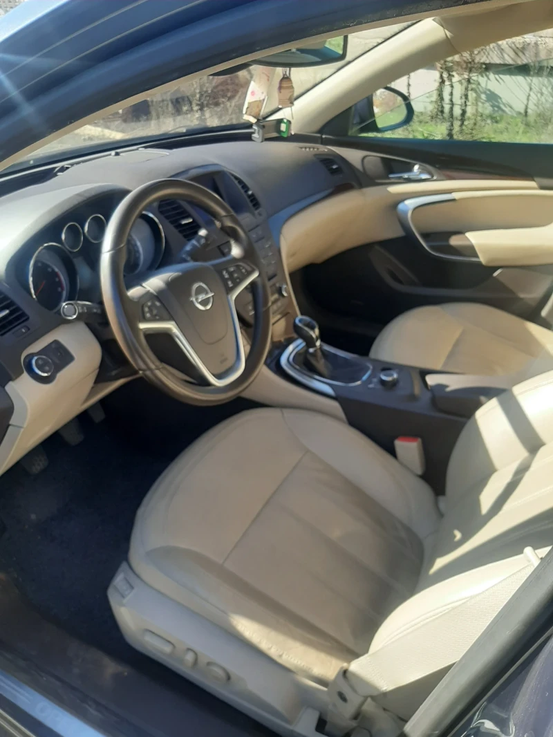 Opel Insignia, снимка 6 - Автомобили и джипове - 52484333