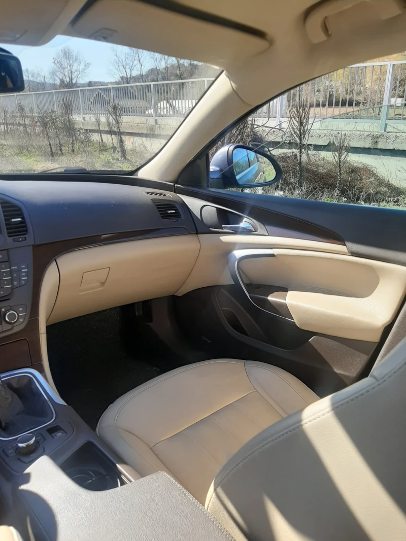 Opel Insignia, снимка 8 - Автомобили и джипове - 52484333