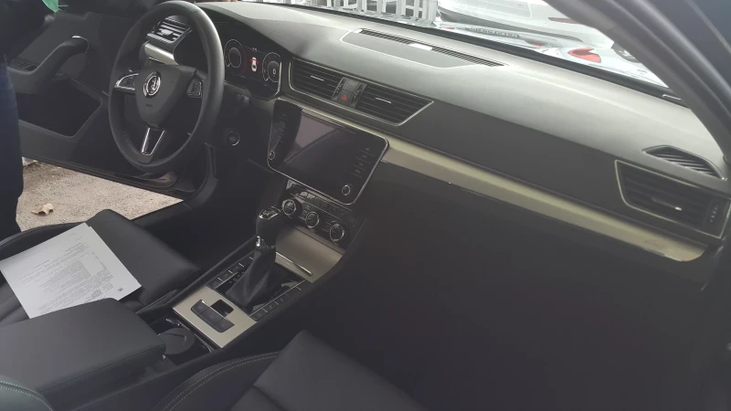 Skoda Superb L&K, снимка 4 - Автомобили и джипове - 52623262