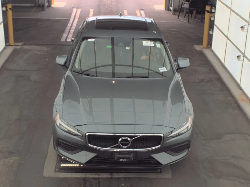 Volvo S60 T6 Momentum, снимка 2 - Автомобили и джипове - 53554286